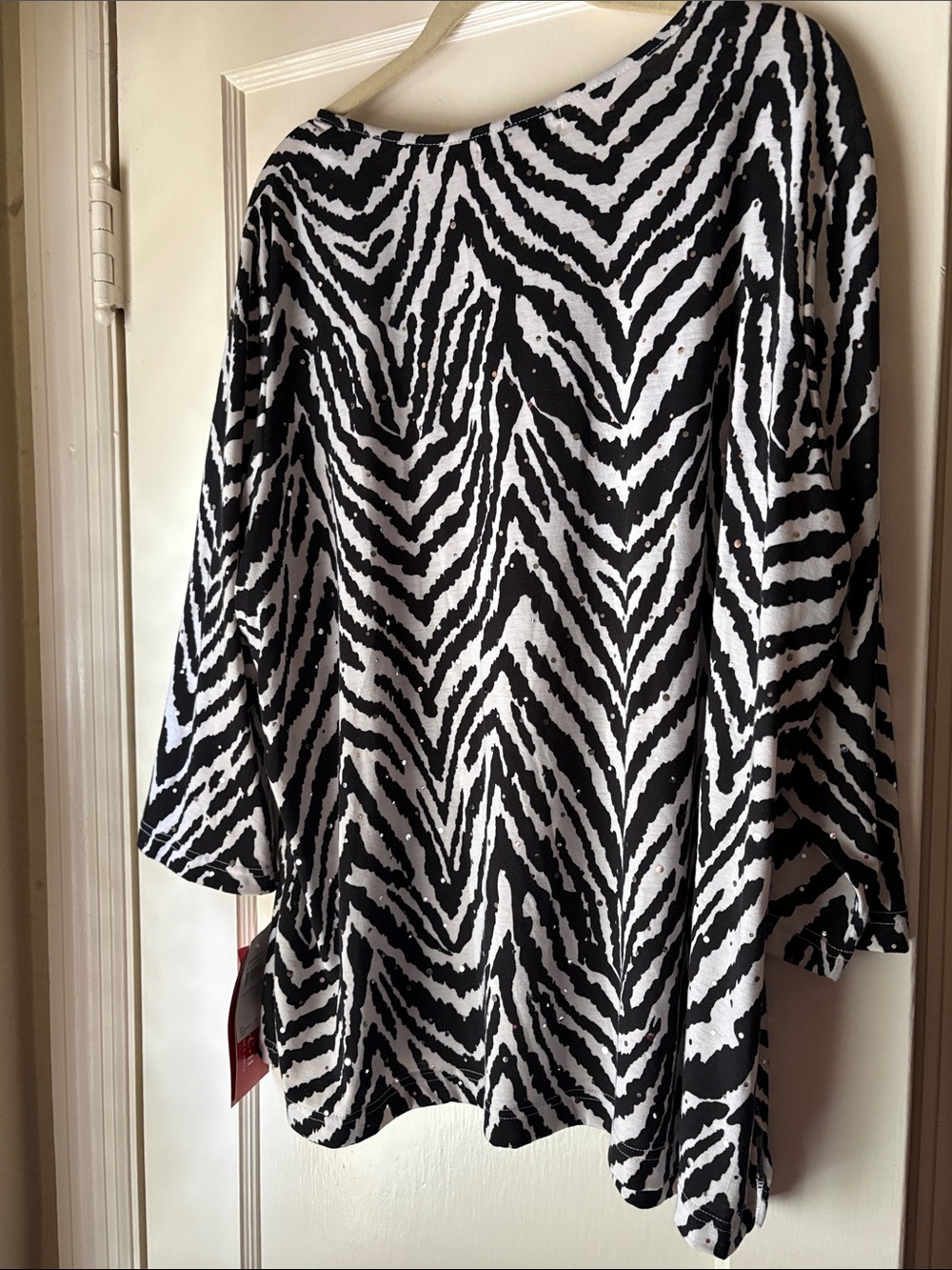 Cathy Daniels Black & White Zebra Stripe Long Sleeve Top - Picture 5 of 5